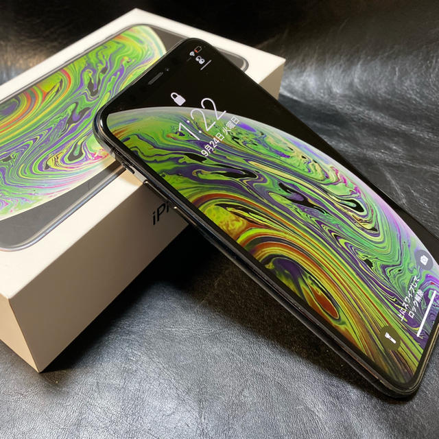 Apple(アップル)のApple iPhone XS 64GB 国内版SIMフリー スペースグレイ美品 スマホ/家電/カメラのスマートフォン/携帯電話(スマートフォン本体)の商品写真