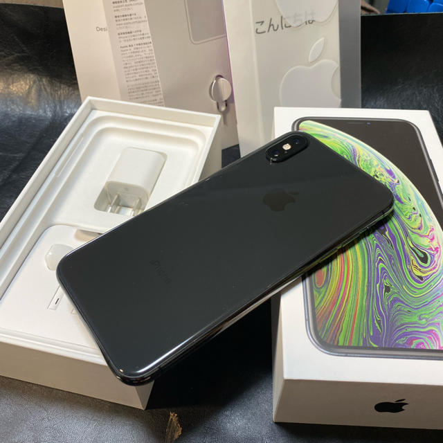 Apple(アップル)のApple iPhone XS 64GB 国内版SIMフリー スペースグレイ美品 スマホ/家電/カメラのスマートフォン/携帯電話(スマートフォン本体)の商品写真