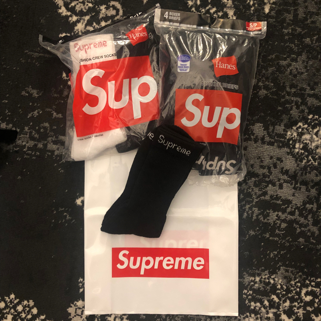 Supreme(シュプリーム)の【Supreme×Hanes】シュプリーム/クルーソックス/白/1足/新品未使用 メンズのレッグウェア(ソックス)の商品写真