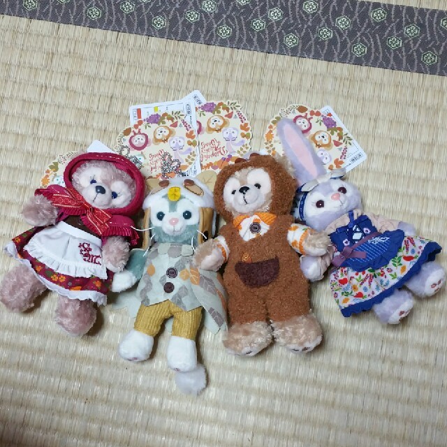 ダッフィー 秋のぼうけん ぬいぐるみバッジ 4種類 シェリーメイ