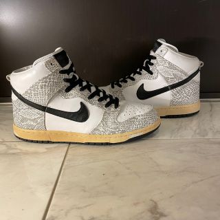 ナイキ(NIKE)の中古 29ＣＭ　ナイキ ダンク プレミアム スネーク DUNK HI PRM(スニーカー)