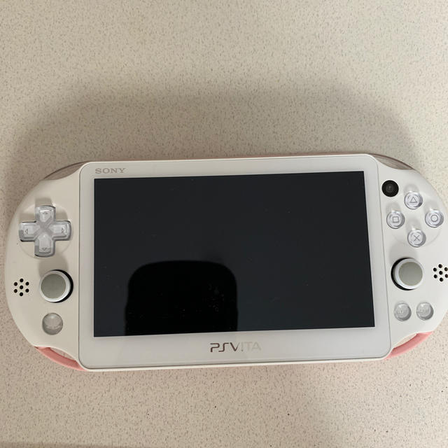 PSvita ピンク 箱無し 8GBSD付！