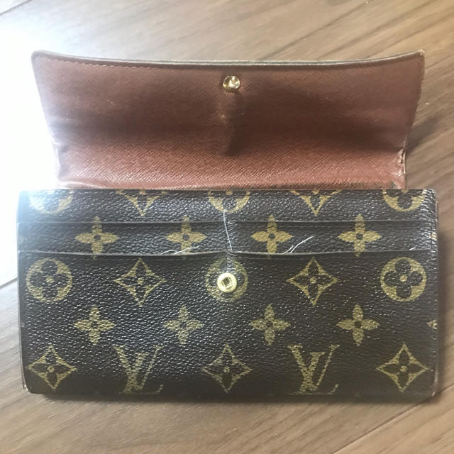 LOUIS VUITTON(ルイヴィトン)の【別ページ確認用】ヴィトン モノグラム  長財布 レディースのファッション小物(財布)の商品写真