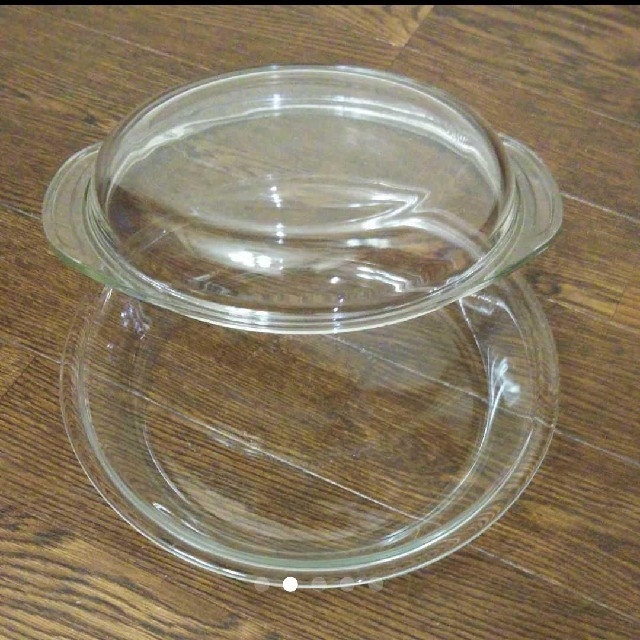 Pyrex(パイレックス)のiwaki glass pyrexパイレックス耐熱蓋付きガラスボウル手付き鍋 インテリア/住まい/日用品のキッチン/食器(調理道具/製菓道具)の商品写真