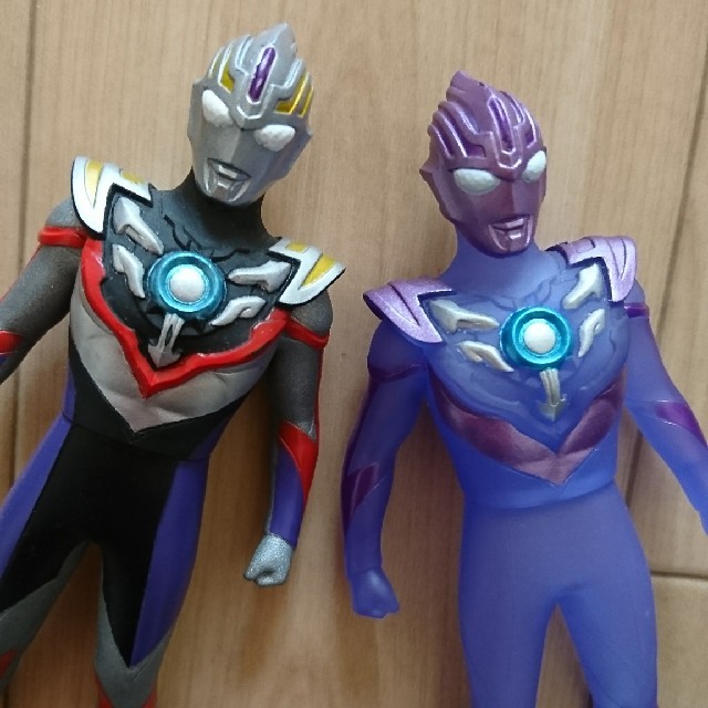 BANDAI(バンダイ)のウルトラマンオーブ ソフビ 2体 エンタメ/ホビーのフィギュア(特撮)の商品写真