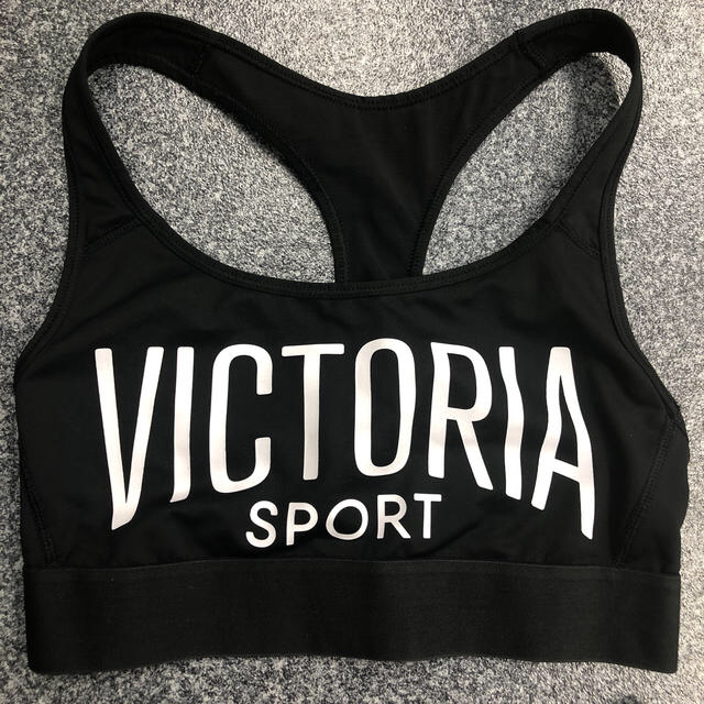 Victoria's Secret(ヴィクトリアズシークレット)のヴィクトリア シークレット スポーツブラ 3枚組 スポーツ/アウトドアのトレーニング/エクササイズ(トレーニング用品)の商品写真