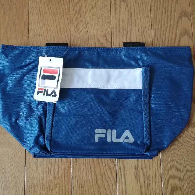 FILA(フィラ)の新品タグ付き！フィラ ミニバッグ スポーツ/アウトドアのランニング(その他)の商品写真