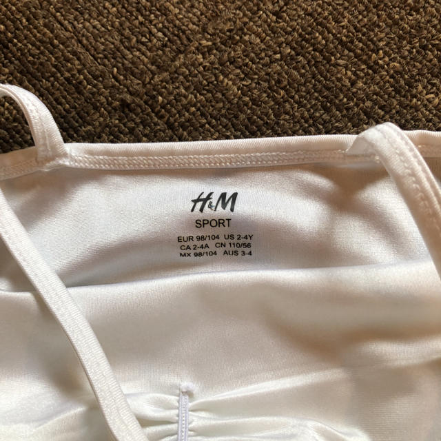 H&M(エイチアンドエム)の110 H&M バレエレオタード スポーツ/アウトドアのスポーツ/アウトドア その他(ダンス/バレエ)の商品写真