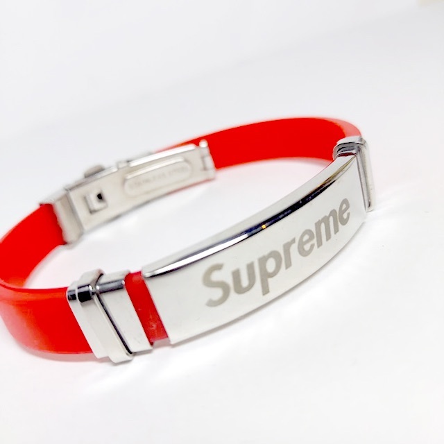 Supreme✨シュプリーム シリコン ブレスレット ラバー メタルバンド付き