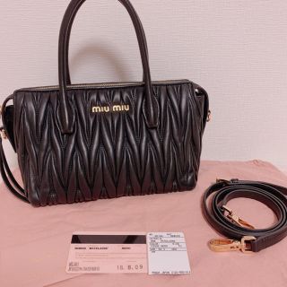 ミュウミュウ(miumiu)のmiumiu バッグ(ハンドバッグ)