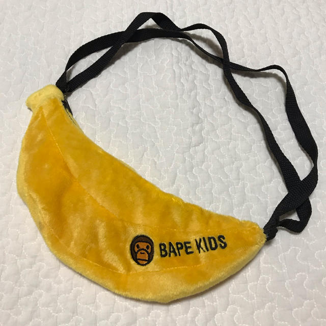 A BATHING APE 新品 BAPE KIDS バナナ ショルダーバッグの通販 by miririri|アベイシングエイプならラクマ A BATHING APE KIDSバナナ