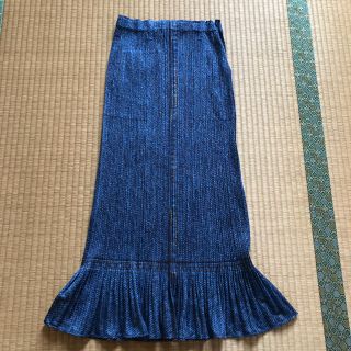 プリーツプリーズイッセイミヤケ(PLEATS PLEASE ISSEY MIYAKE)のＬさん専用！超美品♪プリーツプリーズ ブルーデニム柄スカート 裾フリル サイズ1(ロングスカート)