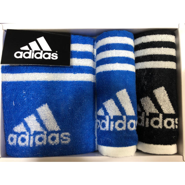 adidas(アディダス)のYUNA様専用-adidas スポーツタオルセット 新品 未使用 インテリア/住まい/日用品の日用品/生活雑貨/旅行(タオル/バス用品)の商品写真