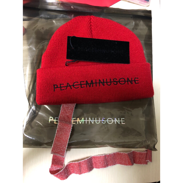 PEACEMINUSONE(ピースマイナスワン)のpeaceminusoneニット帽 正規品 メンズの帽子(ニット帽/ビーニー)の商品写真