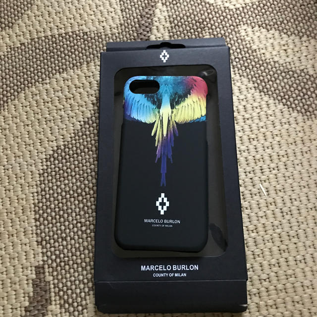 MARCELO BURLON(マルセロブロン)の マルセロバーロン iphoneケース 7/8 フェザー スマホ/家電/カメラのスマホアクセサリー(iPhoneケース)の商品写真