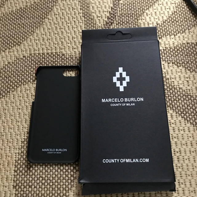 MARCELO BURLON(マルセロブロン)の マルセロバーロン iphoneケース 7/8 フェザー スマホ/家電/カメラのスマホアクセサリー(iPhoneケース)の商品写真