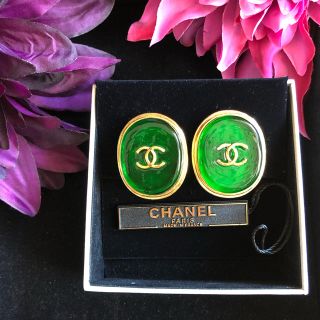 シャネル(CHANEL)のCHANELシャネル ヴィンテージ イヤリング グリーン(イヤリング)