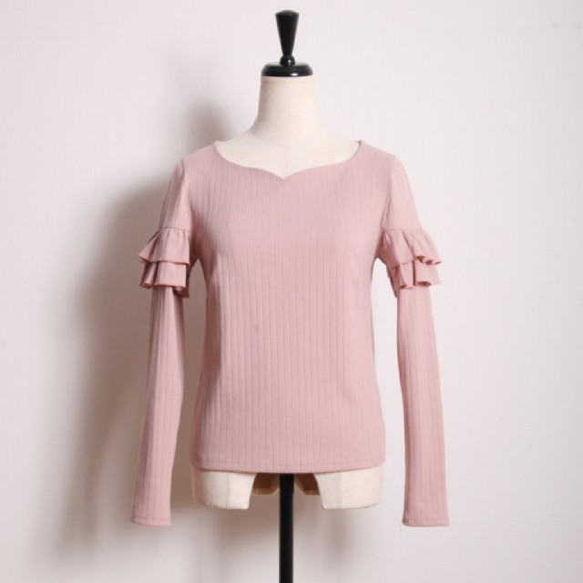 tocco(トッコ)の新品♡ハートネック袖フリルニットソー レディースのトップス(カットソー(長袖/七分))の商品写真