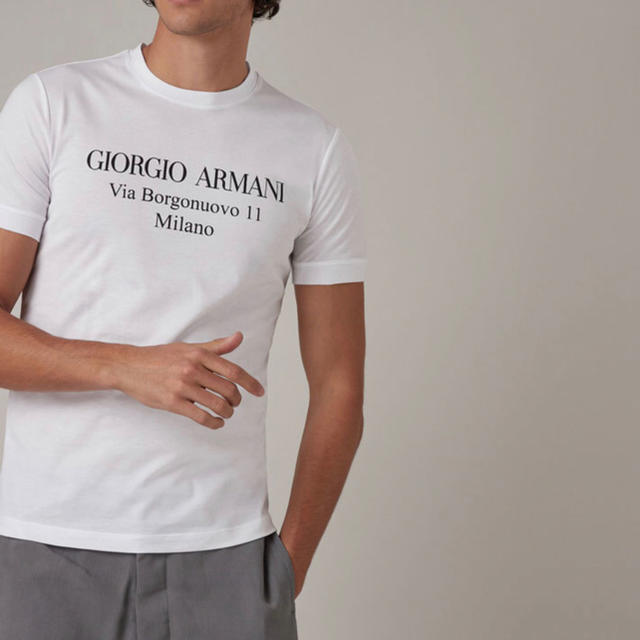 ジョルジオ　アルマーニ　Tシャツ　新品未使用