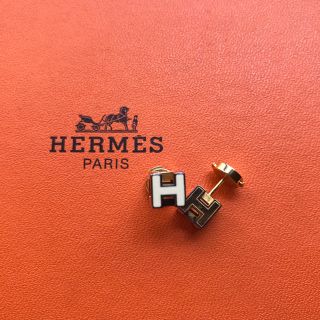 エルメス(Hermes)の正規品♡本物 エルメス HERMES キューブピアス ゴールド×ホワイト(ピアス)