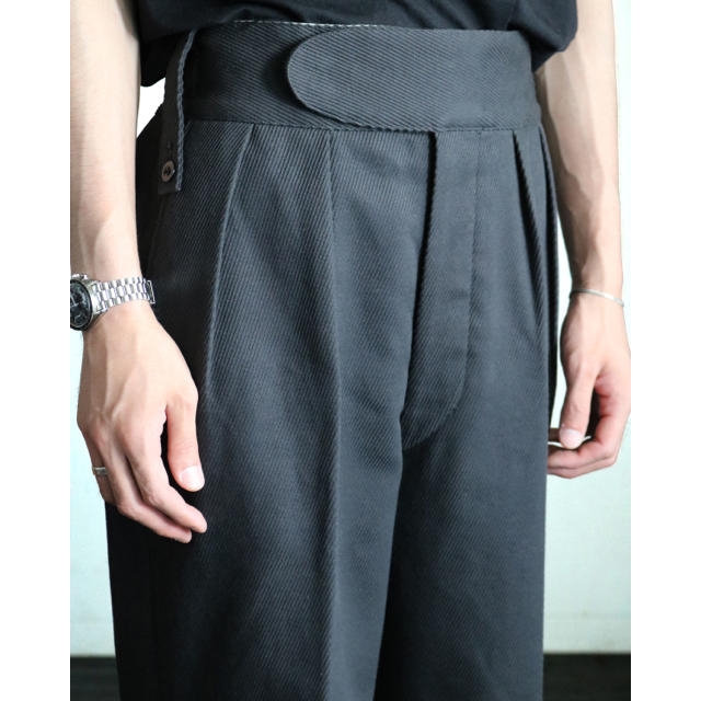 COMOLI(コモリ)の新品 neat Cotton Kersey BELTLESS ベルトレス メンズのパンツ(スラックス)の商品写真