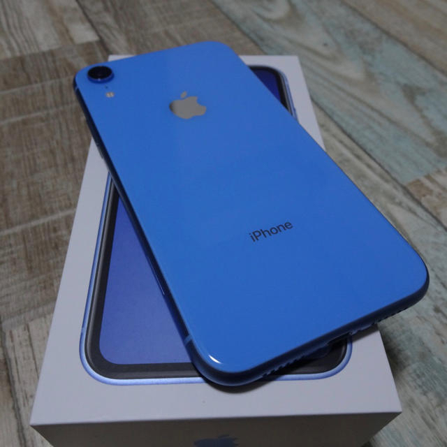 ⭐︎iPhone xr 256GB ホワイト SIMフリー　極美品⭐︎スマホ/家電/カメラ