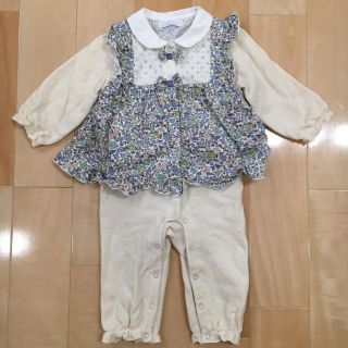 ベベ(BeBe)のBeBe［新品］リバティ ロンパース 80(カバーオール)