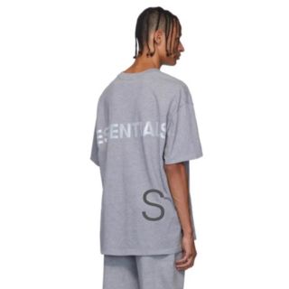 フィアオブゴッド(FEAR OF GOD)のエッセンシャルズ Essentials グレー リフレクティブ ロゴ T シャツ(Tシャツ/カットソー(半袖/袖なし))