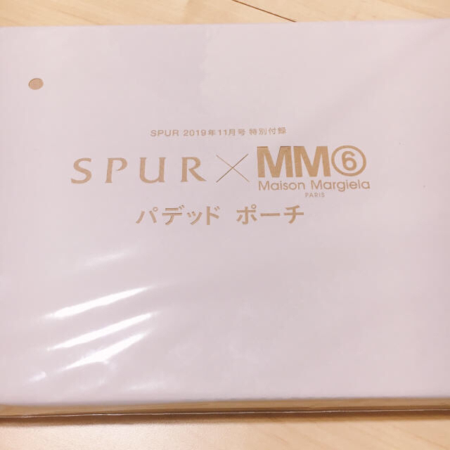 MM6(エムエムシックス)のSPUR 11月号付録 MM6 パデッドポーチ レディースのファッション小物(ポーチ)の商品写真