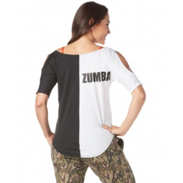 Zumba(ズンバ)のズンバ トップス 五分丈 ブラック ホワイト 新品 完売品♡ スポーツ/アウトドアのトレーニング/エクササイズ(トレーニング用品)の商品写真