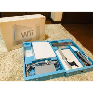 ウィー(Wii)のwii 中古品 値下げ カセット付き(家庭用ゲーム機本体)