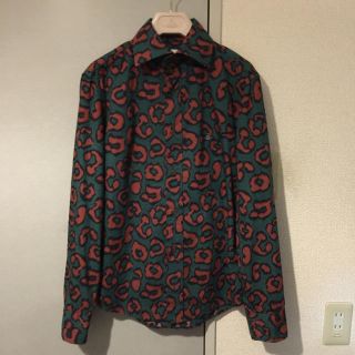 ヴィヴィアンウエストウッド(Vivienne Westwood)のMAN クラールカラーレオパードシャツ(シャツ)