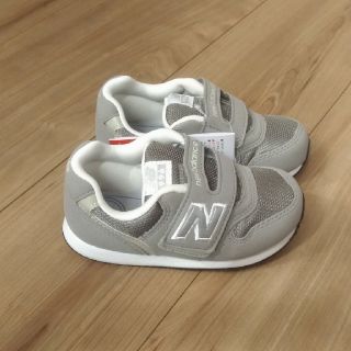 ニューバランス(New Balance)の箱なし　ニューバランス ベビー スニーカー
15.5cm グレー
(スニーカー)