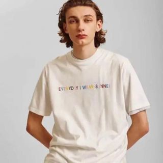 メゾンキツネ(MAISON KITSUNE')のウィンターセール 美品 SUNNEI Tシャツ S レインボー(Tシャツ/カットソー(半袖/袖なし))