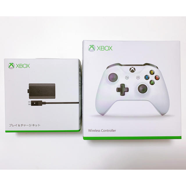 Microsoft(マイクロソフト)のXbox One コントローラー・プレイ&チャージキット エンタメ/ホビーのゲームソフト/ゲーム機本体(その他)の商品写真
