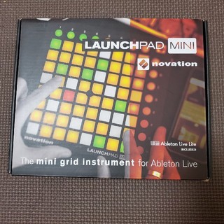 novation Launchpad Mini MK2(MIDIコントローラー)