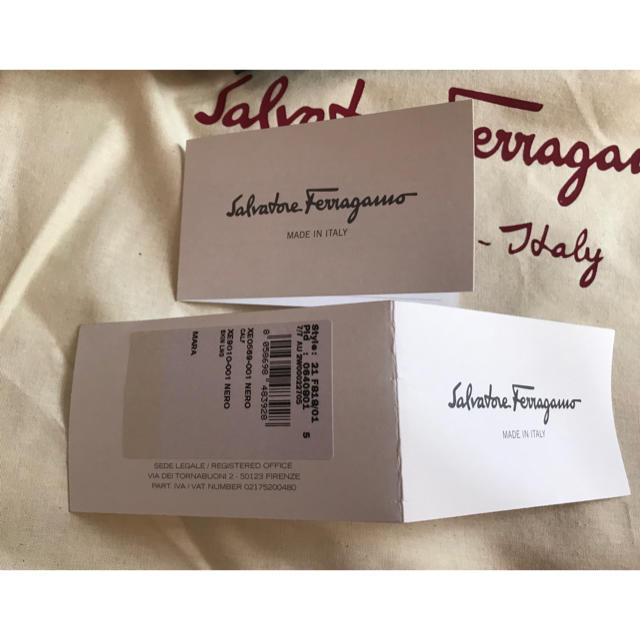 Salvatore Ferragamo(サルヴァトーレフェラガモ)のFerragamo 16AW マラ ガンチーニ トートバッグ_NERO レディースのバッグ(トートバッグ)の商品写真