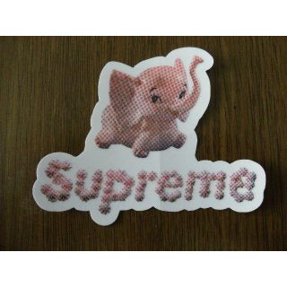 シュプリーム(Supreme)のSupreme シュプリーム  人気！ゾウステッカー　Sticker(パーカー)