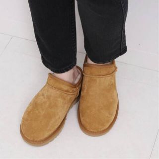 フレームワーク(FRAMeWORK)のUGG CLASSIC SLIPPER(ブーツ)