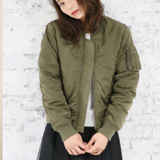 ローリーズファーム MA-1 ミリタリージャケット(レディース)の通販 58 ... お値下げ‼️ローリーズファームカーキージャンパー MA1ミリタリージャケット