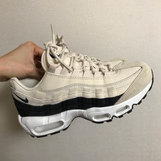 ナイキ(NIKE)のエアマックス95 ベージュ クリーム 美品23.5(スニーカー)