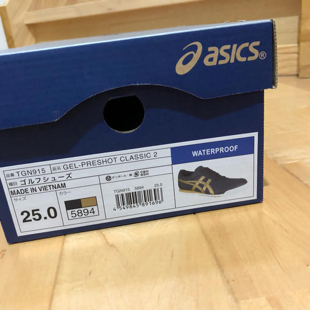 asics(アシックス)の新品！アシックス スパイクレス ゴルフシューズ サイズ　25.0cm スポーツ/アウトドアのゴルフ(シューズ)の商品写真