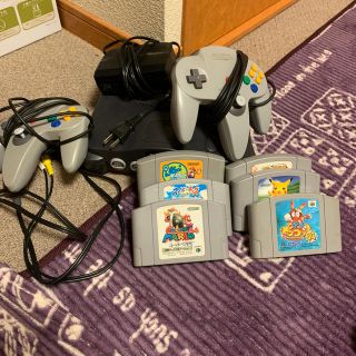 ニンテンドウ64(NINTENDO 64)の64本体ゲームソフトセット(家庭用ゲーム機本体)