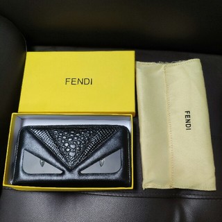 FENDI - FENDI 長財布の通販｜ラクマ