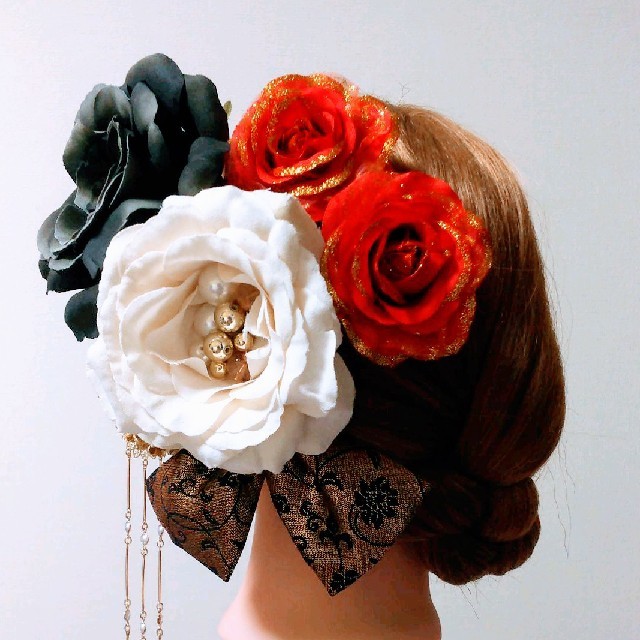 髪飾りViVi ～暈し黒×赤黒薔薇･蝶パール簪～ 成人式 結婚式 花魁 かんざし