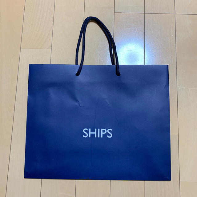 SHIPS(シップス)のSHIPS   Bshop   紙袋 レディースのバッグ(ショップ袋)の商品写真