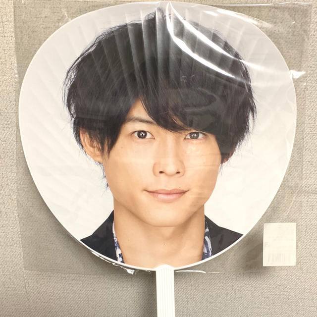 Johnny's(ジャニーズ)のSixTONES 松村北斗 うちわ エンタメ/ホビーのタレントグッズ(アイドルグッズ)の商品写真