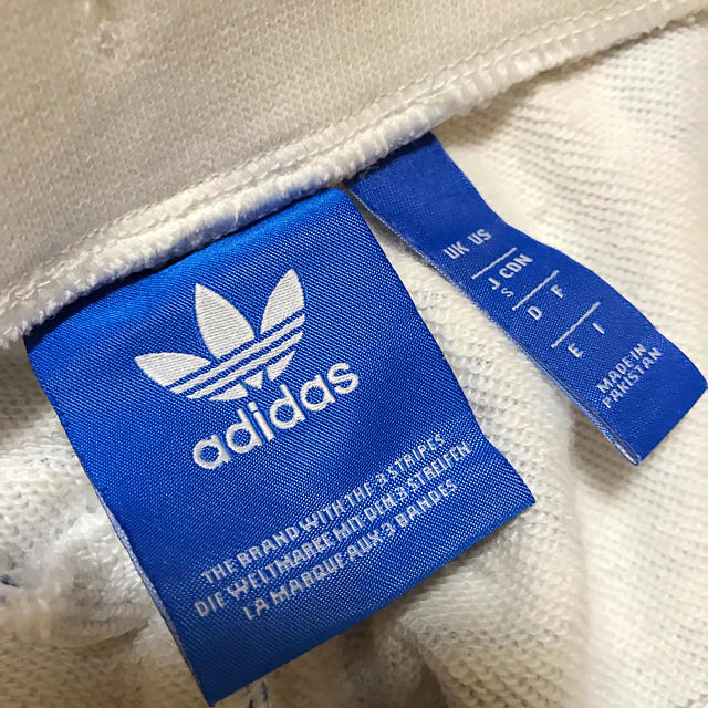 adidas(アディダス)のadidas originals ハーフパンツ メンズのパンツ(ショートパンツ)の商品写真