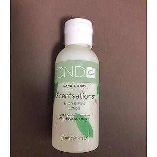 シーエヌディー(CND)のCREATIVE　センセーション　ハンド＆ボディローション(ハンドクリーム)