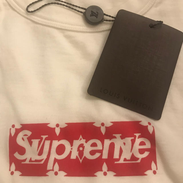 LOUIS VUITTON(ルイヴィトン)のLouis Vuitton×supreme Tシャツ Mサイズ  貴重品 メンズのトップス(Tシャツ/カットソー(半袖/袖なし))の商品写真